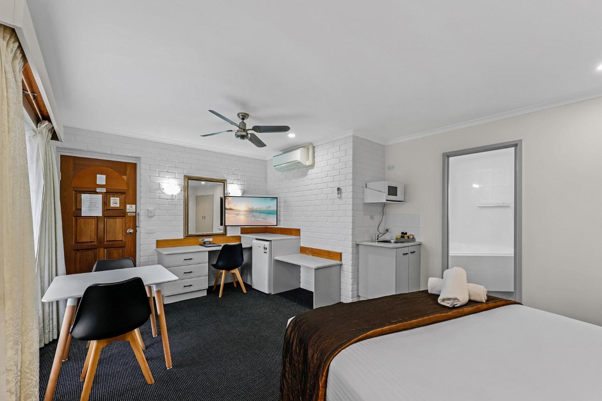 Sapphire Waters Motor Inn Merimbula Kültér fotó